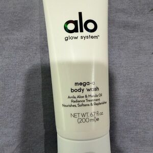 ALO Yoga Mega-C Body Wash - Cream, 6.7 fl oz. Unopened, seal. New!